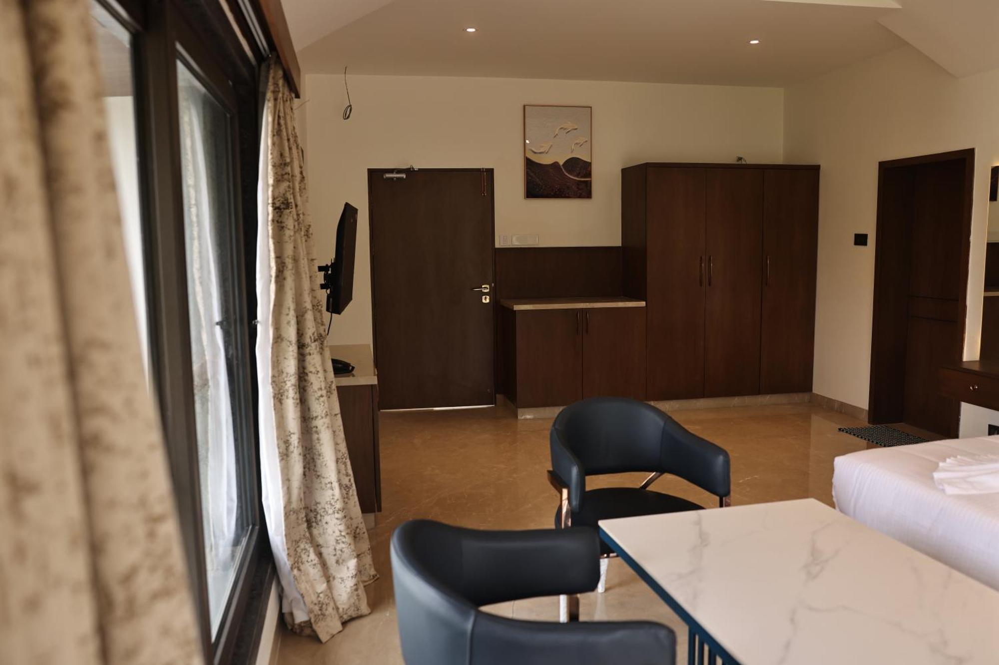 Mstays Ecr By Mirabilis Hotel Chennai Zewnętrze zdjęcie